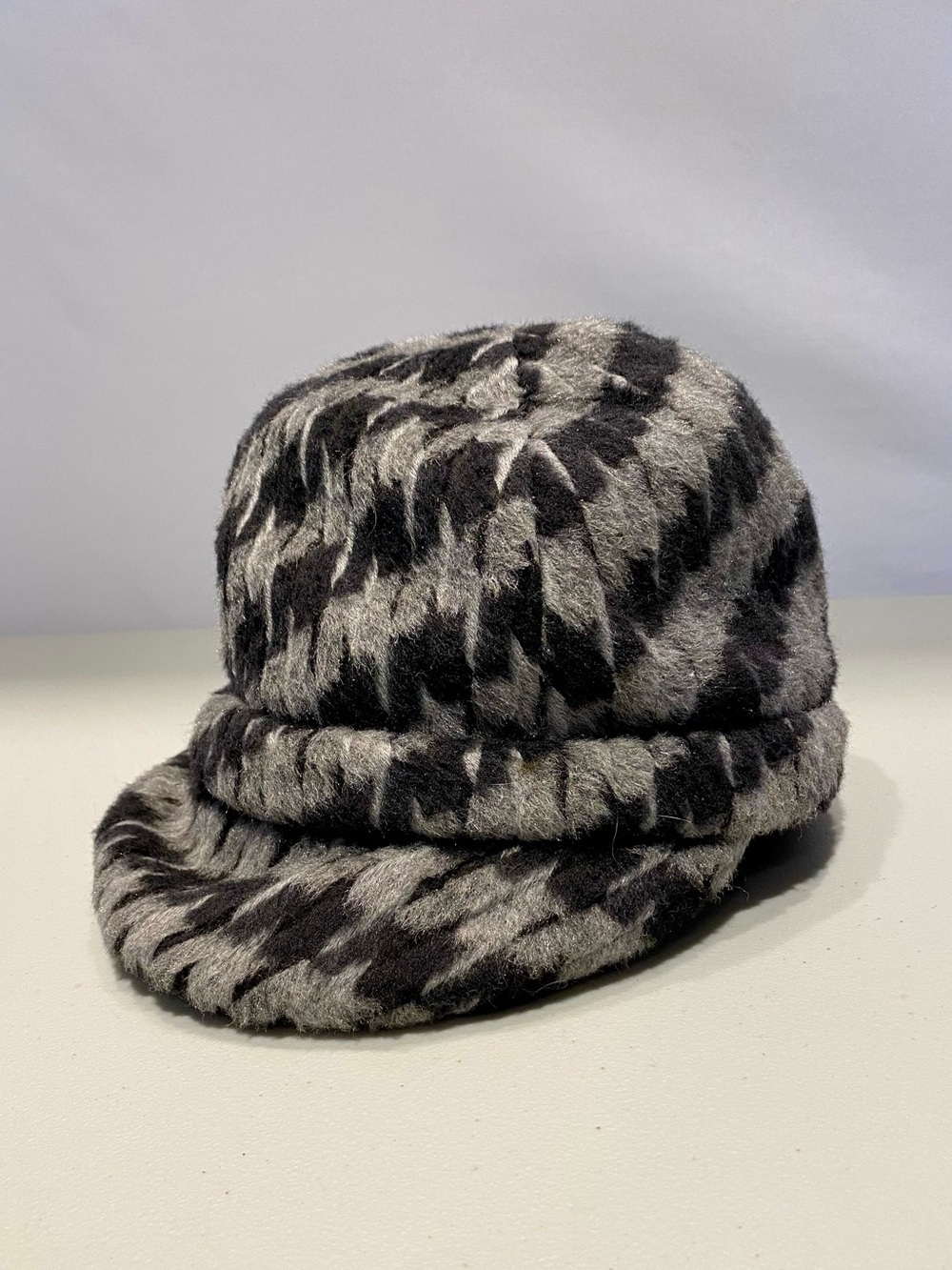 Talbots Black and Gray Houndstooth Hat